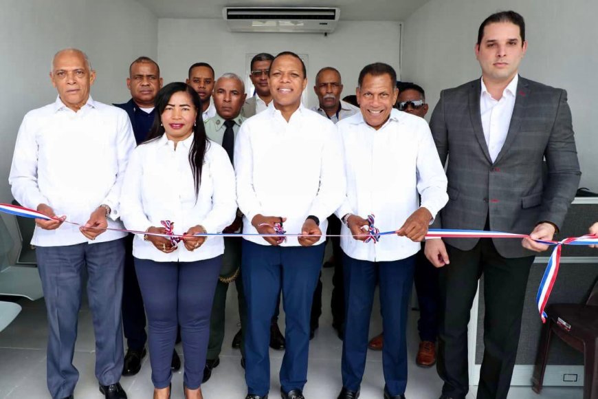 Inauguran primera oficina de licencias de conducir del INTRANT en Jimaní